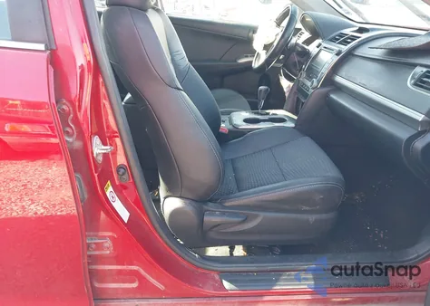 2013 Toyota Camry Se z USA, uszkodzony, nr VIN 4T1BF1FK8DU714846